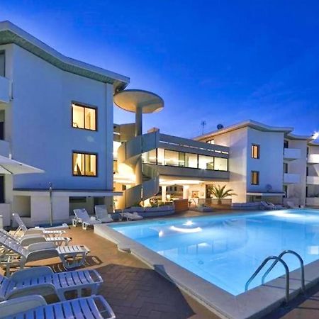 Residence Marina Di Cecina Exteriör bild